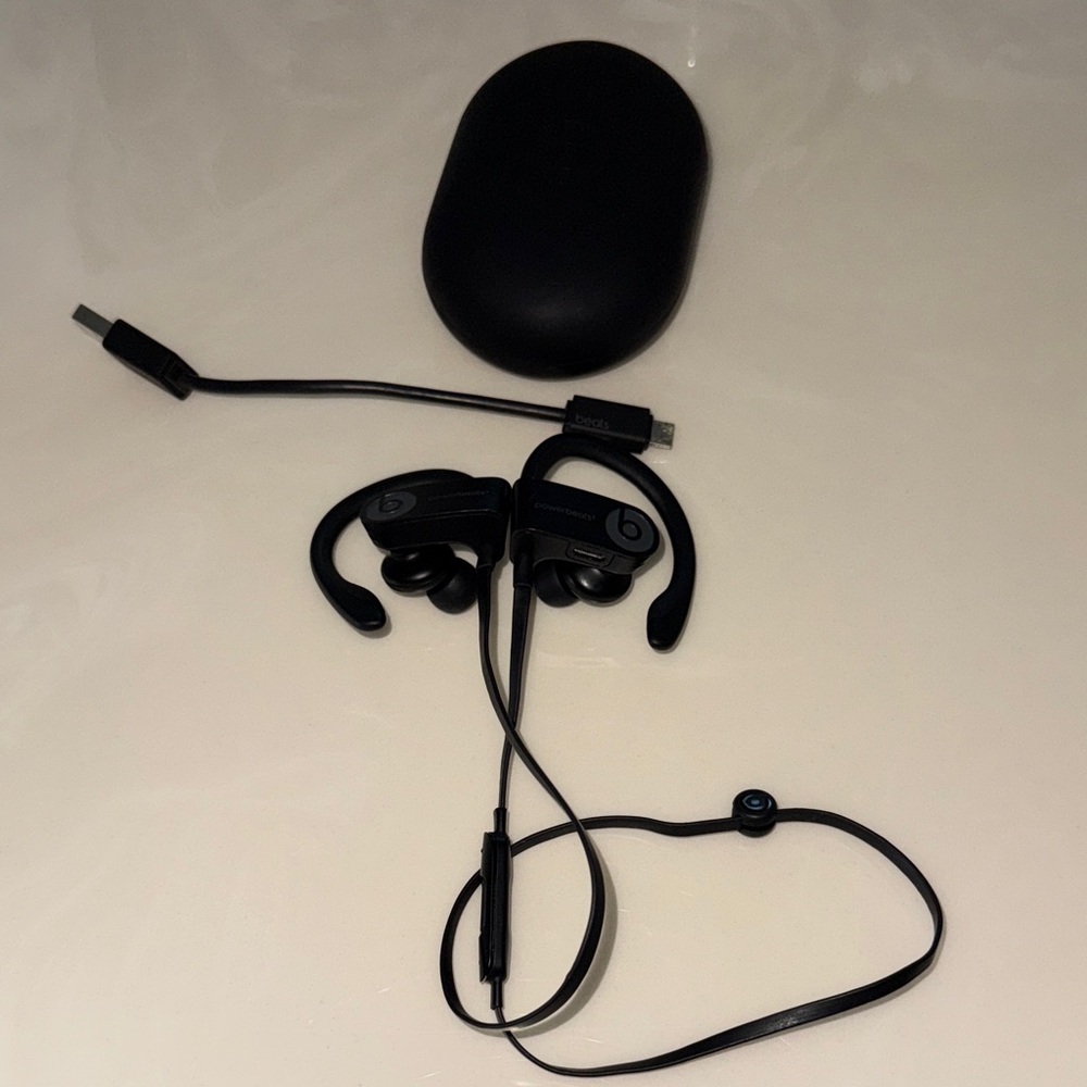 Beats by Dre Powerbeats3 Black Wireless Earphones